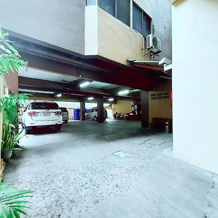 Traveller Inn Hotel Chiang Mai Exteriör bild