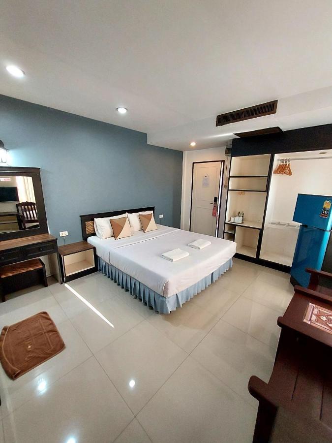 Traveller Inn Hotel Chiang Mai Exteriör bild