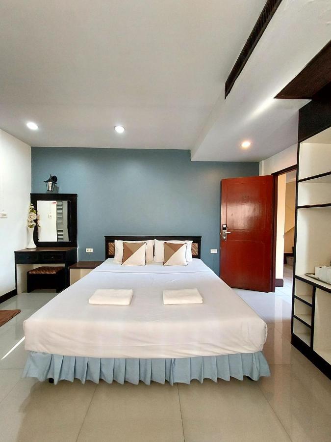 Traveller Inn Hotel Chiang Mai Exteriör bild