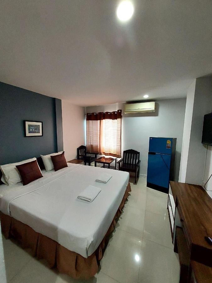 Traveller Inn Hotel Chiang Mai Exteriör bild