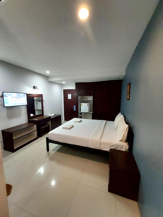 Traveller Inn Hotel Chiang Mai Exteriör bild