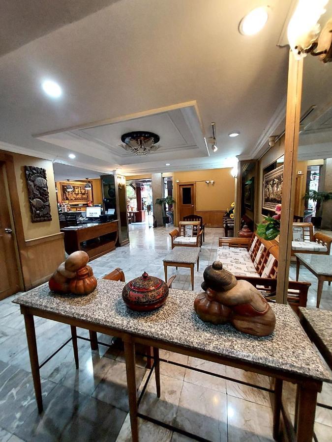 Traveller Inn Hotel Chiang Mai Exteriör bild