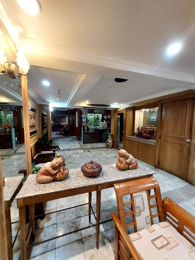 Traveller Inn Hotel Chiang Mai Exteriör bild