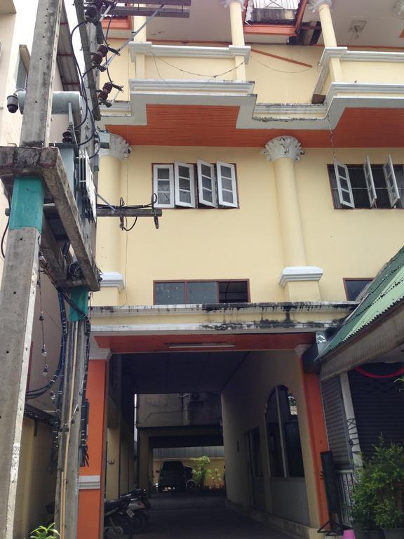 Traveller Inn Hotel Chiang Mai Exteriör bild