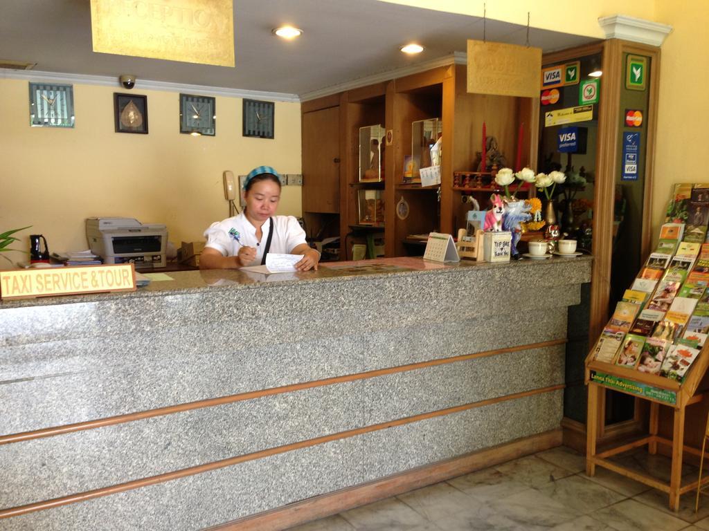 Traveller Inn Hotel Chiang Mai Exteriör bild