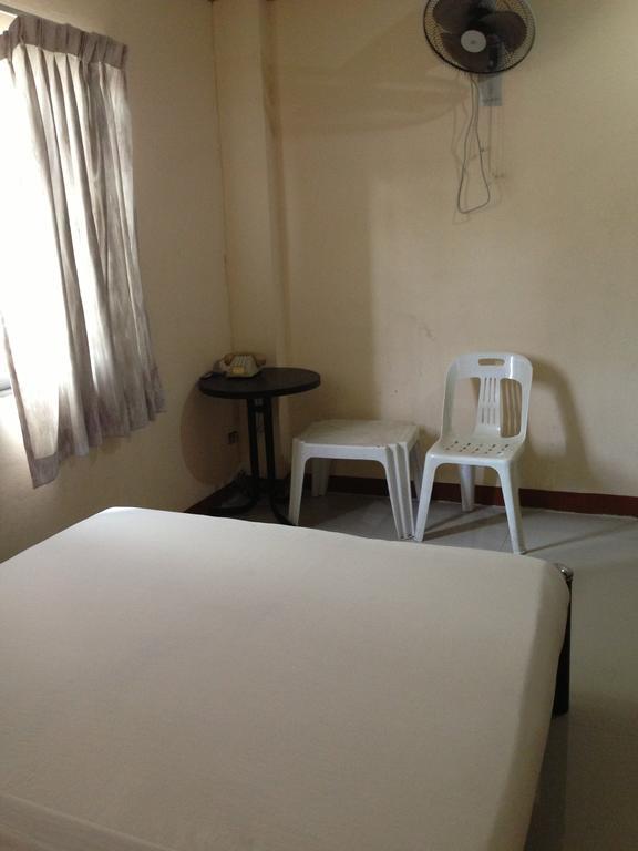 Traveller Inn Hotel Chiang Mai Rum bild