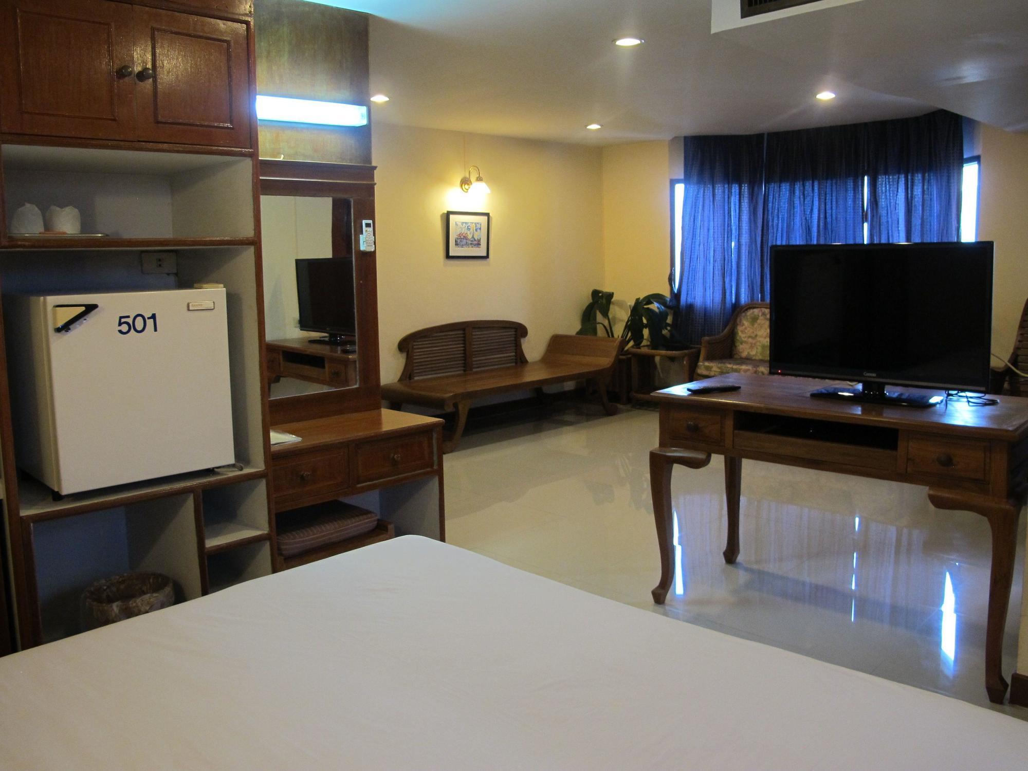 Traveller Inn Hotel Chiang Mai Exteriör bild
